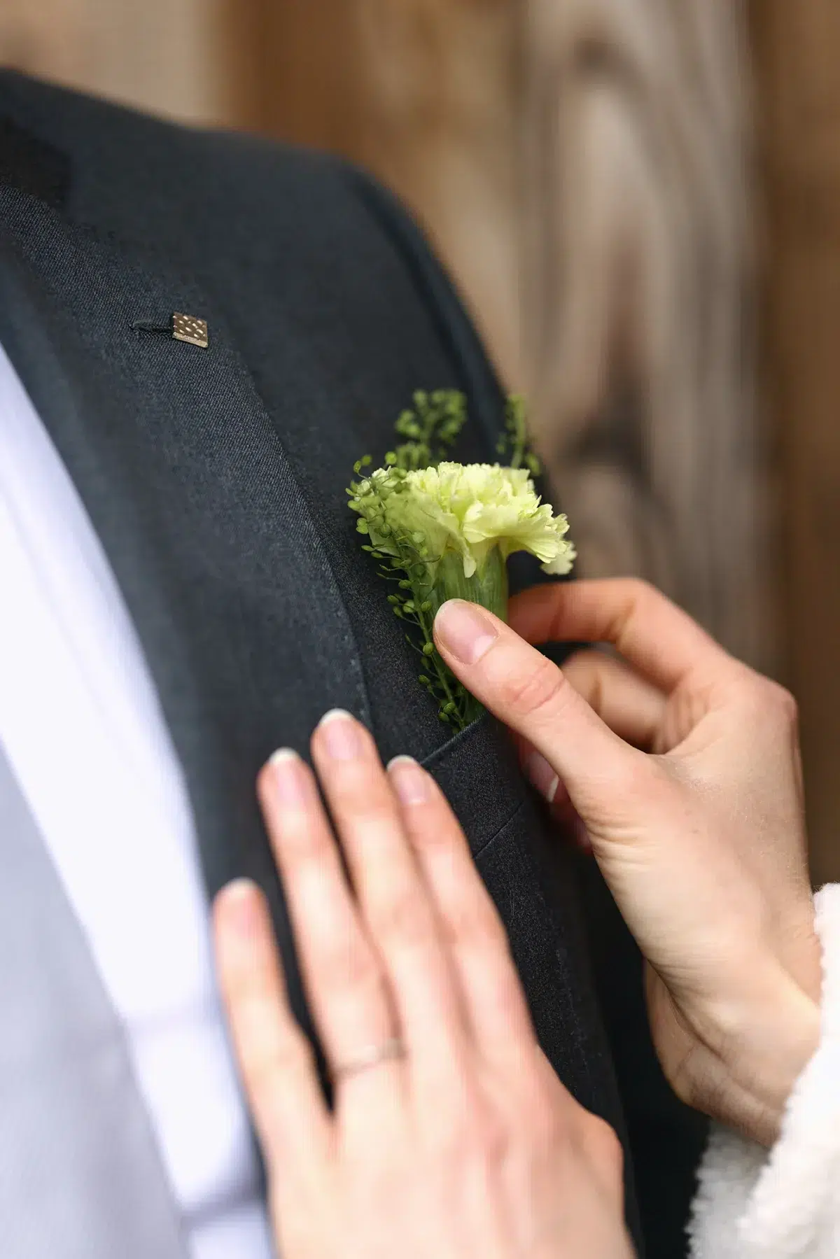Wedding Day Timeline Tips: More Time, More Emotion, Less Rush